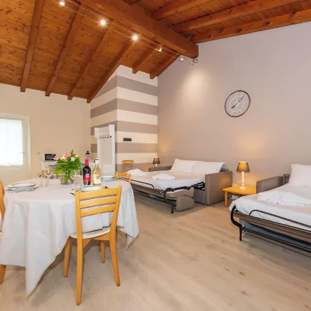 Bertoletta Village 아파트 페스키에라델가르다